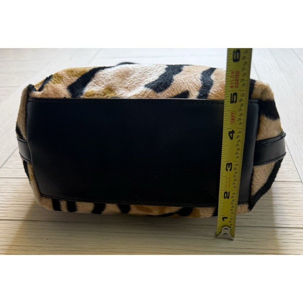 Tiger Print Black & Tan Zip Top‎ Faux Fur Shoulder Handbag. 9"x8" x5". Boho Chic - Picture 7 of 11